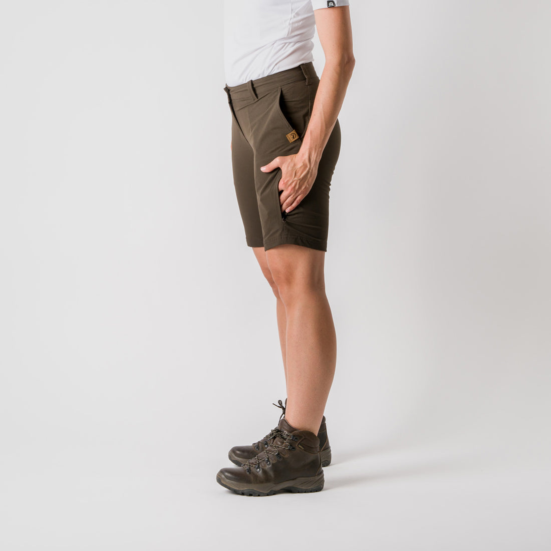 BE-4356AD women's stretch shorts adventure TAMIA