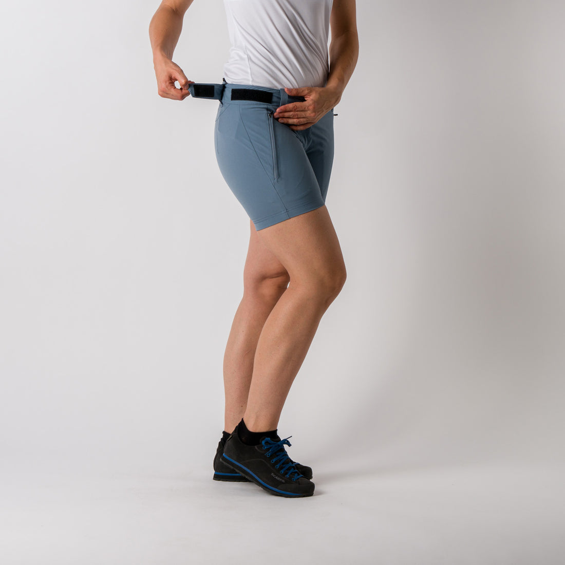 BE-4360OR2 women's trekking stretch shorts CHARLI